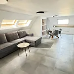 Апартамент Sky